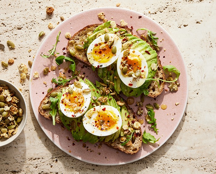 struesli avocado toast